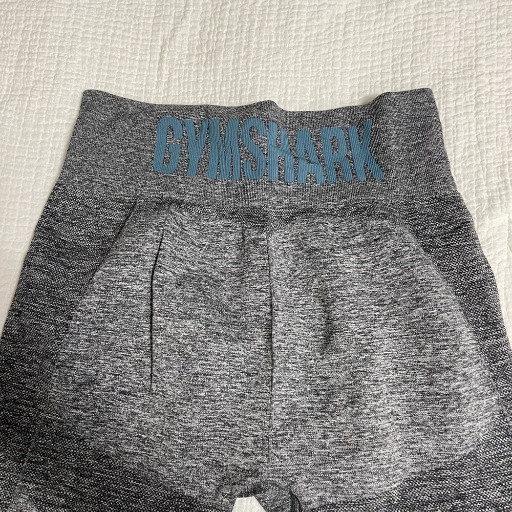 Grey gymshark leggings! No signs of wear